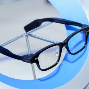Alibaba prices AI glasses at $660 to rival Meta and launches ChatGPT challenger